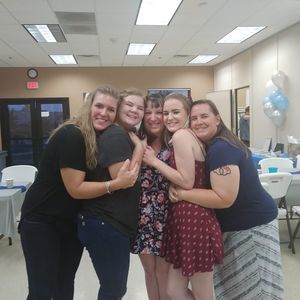 Meet your Posher, Cecily